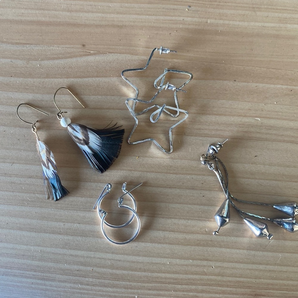 Set of 4 silver jewelry stars, studs;‎ dangles